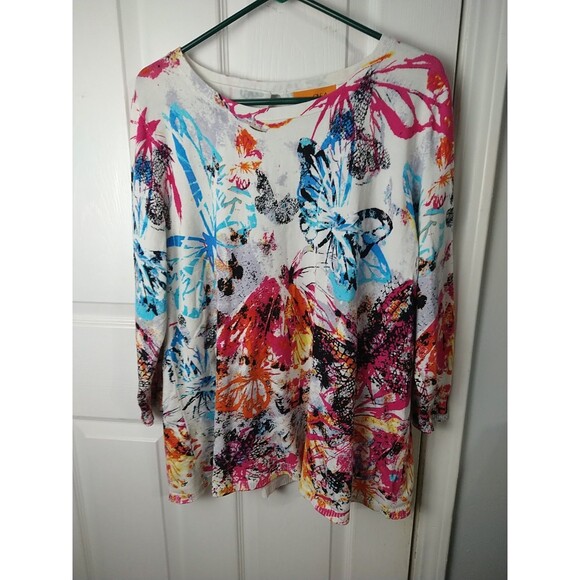 One A Size XXL WOMEN 3/4 Sleeve Sweater with Butterfly Print Spring Flight Color - Picture 1 of 9